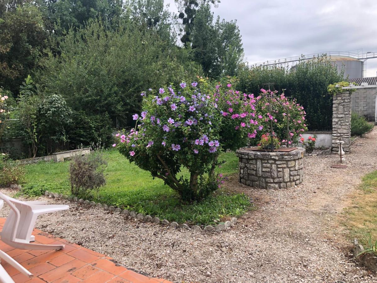 Chez Firmin "Les Ombrages" Vila Mesnac Exterior foto